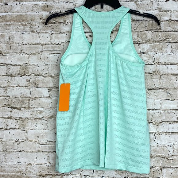 MCA Women's Yoga Workout Spandex Tank Built in Bra - Picture 5 of 7